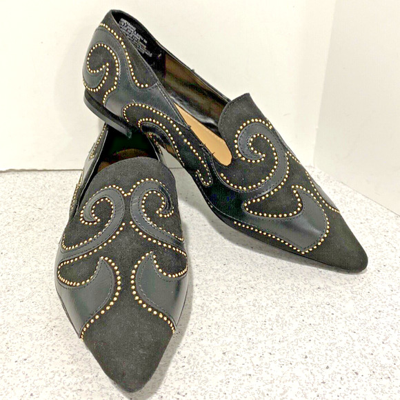 Shoedazzle Sheyanne Black Faux Suede & Leather Gold Studded Flats Shoes US 7.5M - Picture 1 of 10